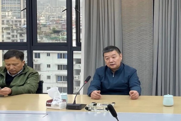 麗水市建設局黨組書記、局長鐘小松一行到浙江中立建設有限公司走訪